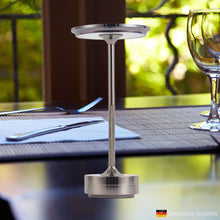 Lade das Bild in den Galerie-Viewer, EcoLume - Designer-Luxuslampe neu definiert
