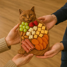 Carica l'immagine nel visualizzatore di Gallery, Piatto da portata in legno artigianale a forma di gatto
