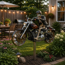 Lade das Bild in den Galerie-Viewer, Flammenreiter – Chopper-Windrad - Handgemacht 85 cm