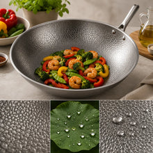 Lade das Bild in den Galerie-Viewer, TitanPure Pro – Beschichtungsfreie Wok-Pfanne ohne PFAS & PTFE