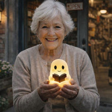 Carica l'immagine nel visualizzatore di Gallery, NachtGeist - Un piccolo fantasma che dona calore e luce
